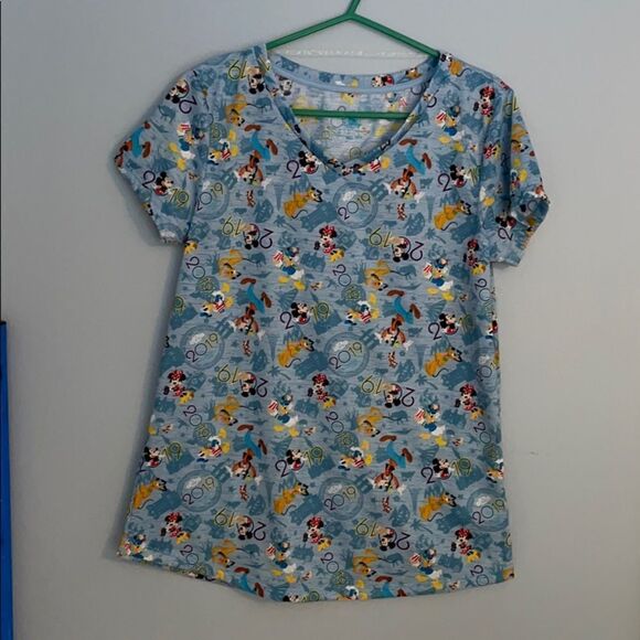 Disney Short Sleeve Tee Shirt (2019) - Picture 2 of 4